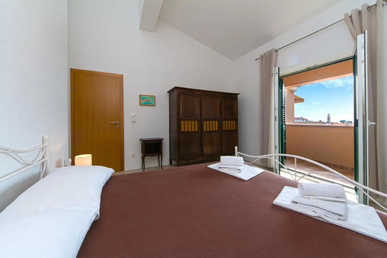 Apartment Franko, Free Parking Kastela