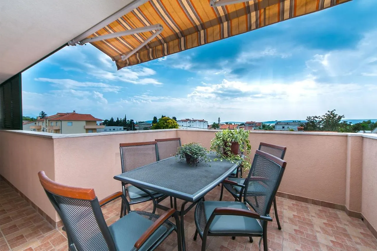 Apartment Franko, Free Parking Kastela 0*,  Croatia