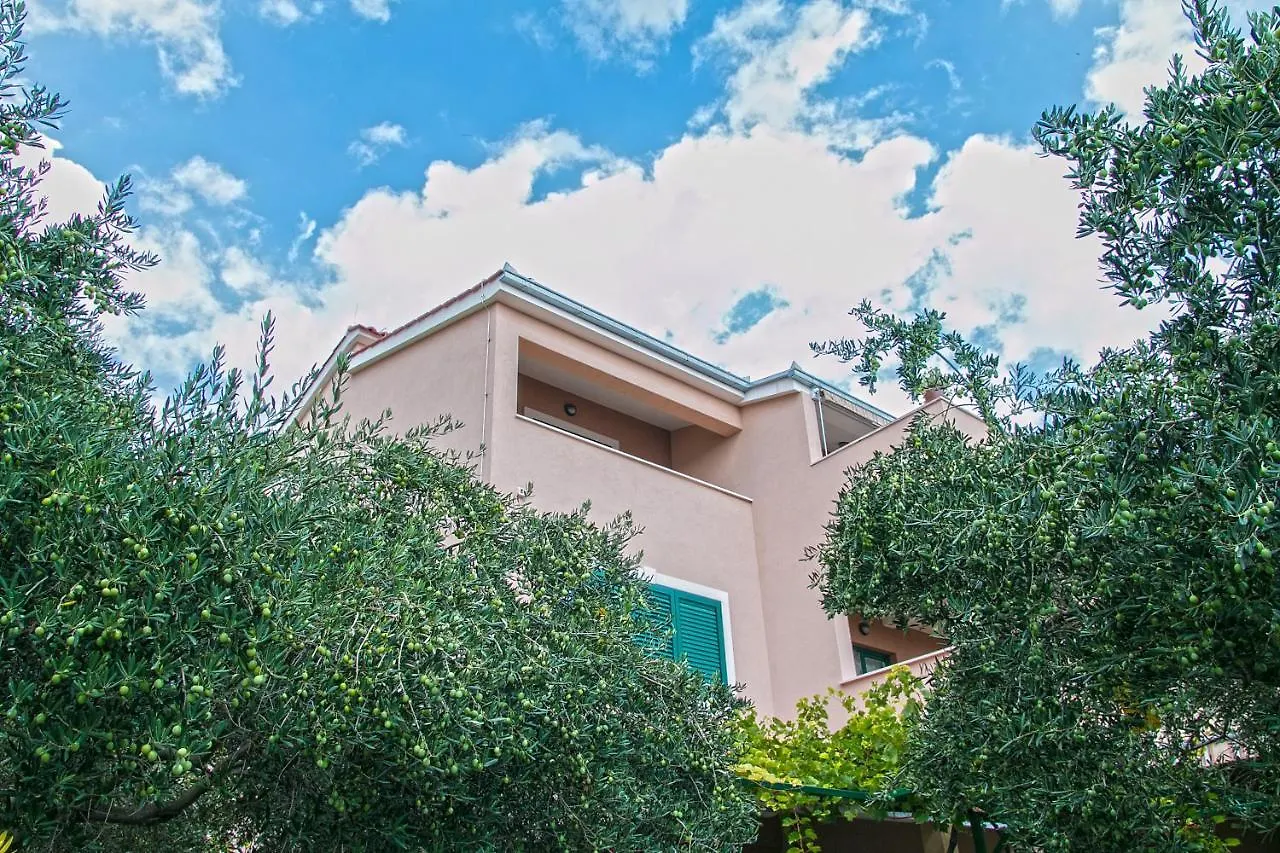 Apartment Franko, Free Parking Kastela