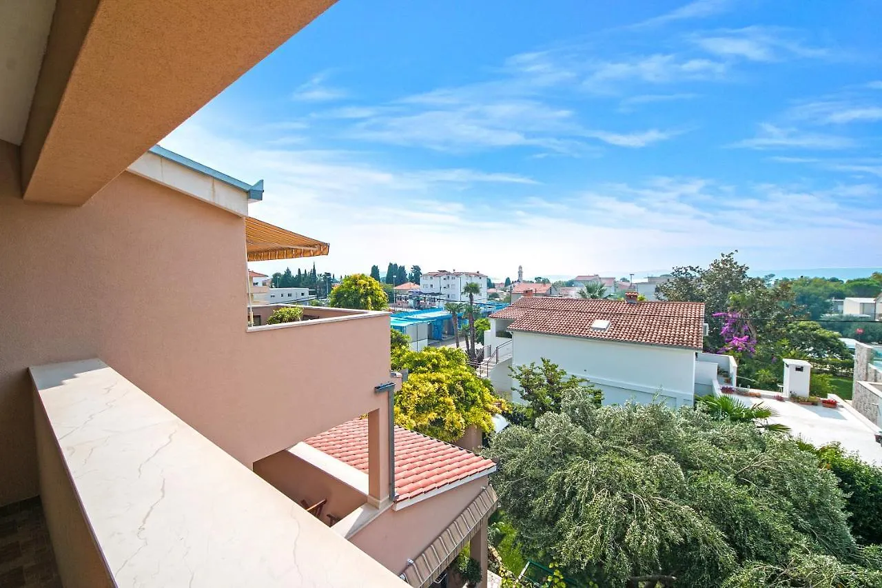 Apartment Franko, Free Parking Kastela